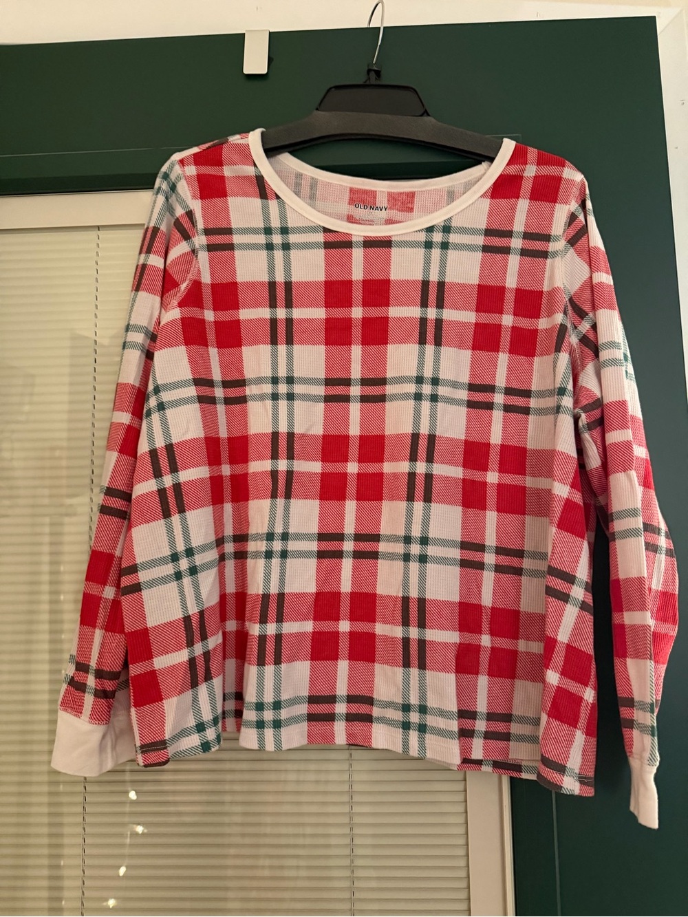 Old Navy women's Red Plaid Long-Sleeve Top